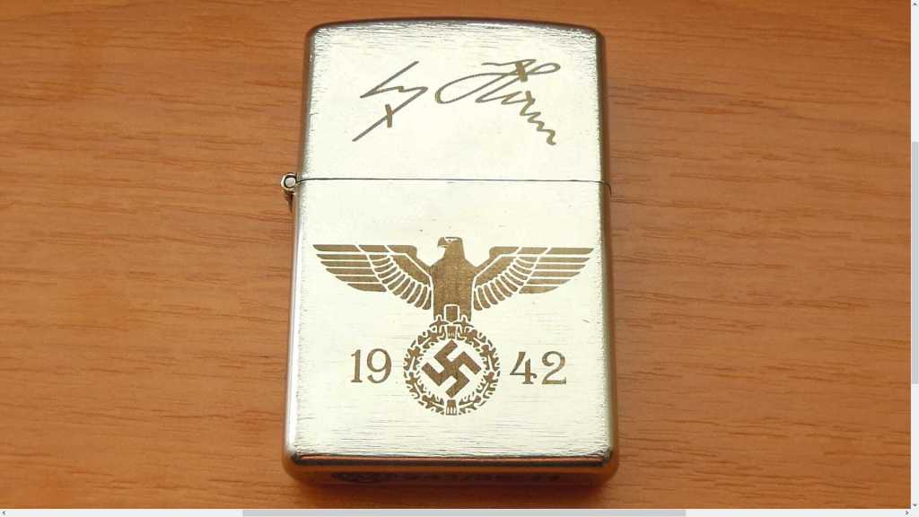 Německý zapalovač s podpisem A.H.