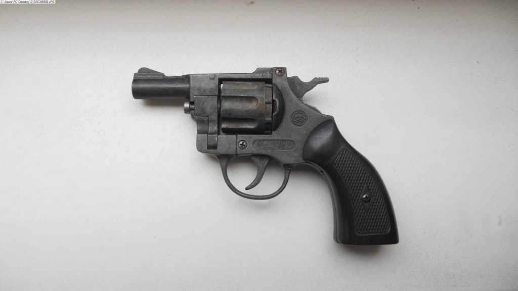 Startovací revolver OLYMPIC 6 CAL 22