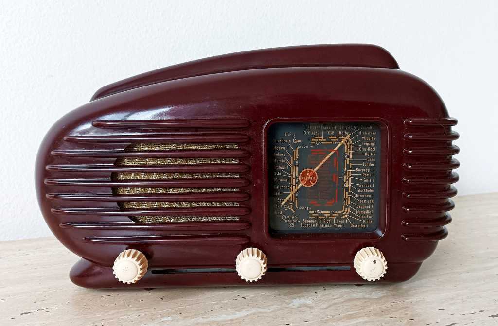 Staré rádio Tesla Talisman 308U II, rok 1953